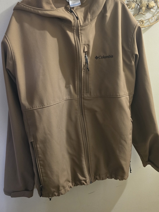 Columbia Other - Columbia Tan Hooded Softshell Jacket